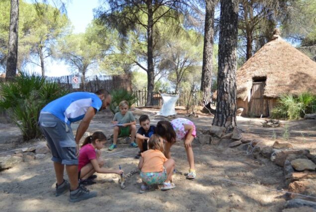 Arqueología para Escolares en Parque de la Prehistoria de Posadas